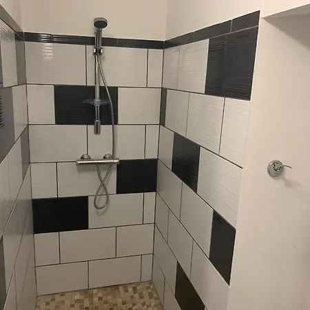 Studio Apartman *